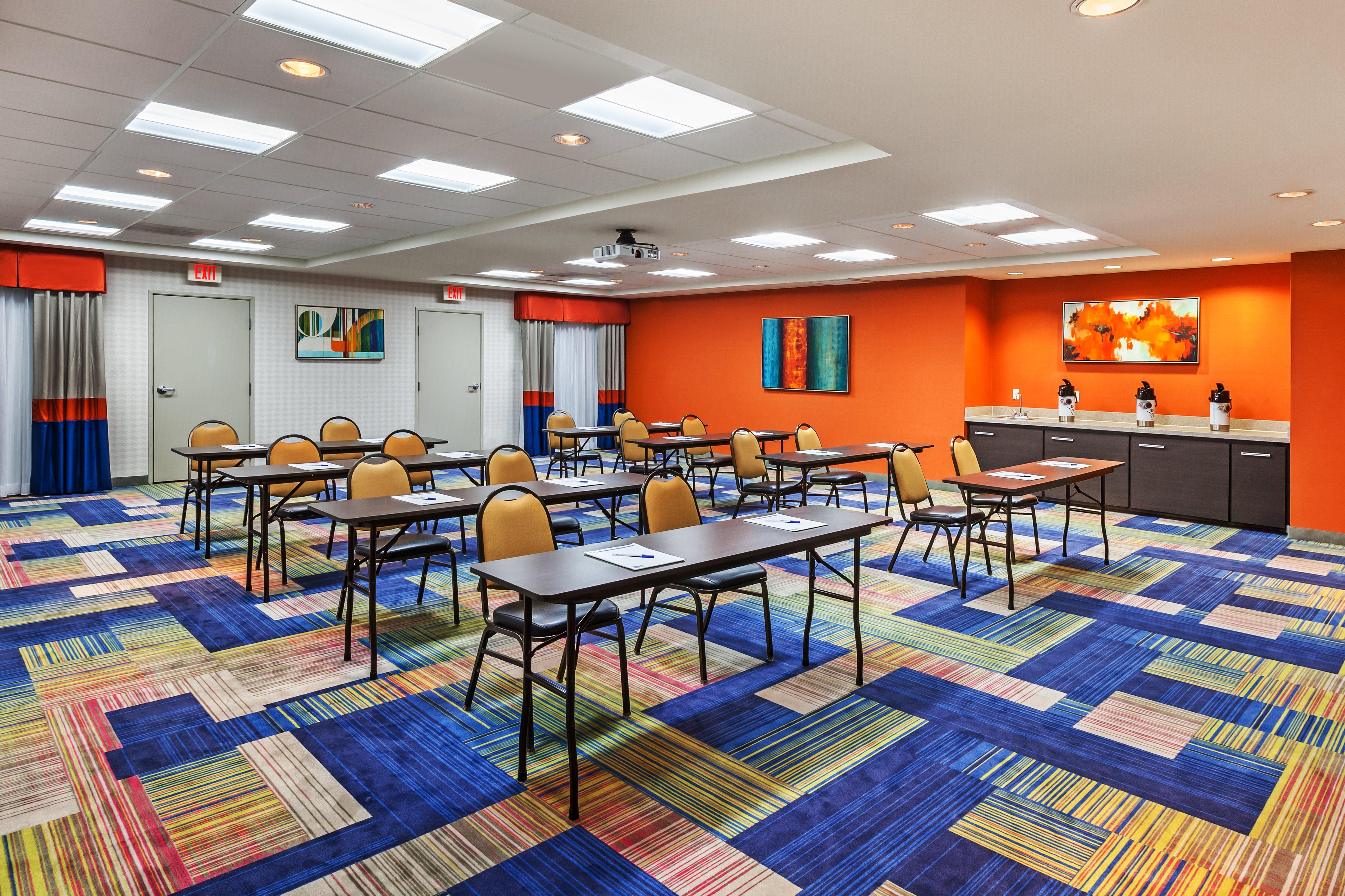 Holiday Inn Express & Suites Houston East By Ihg Εξωτερικό φωτογραφία